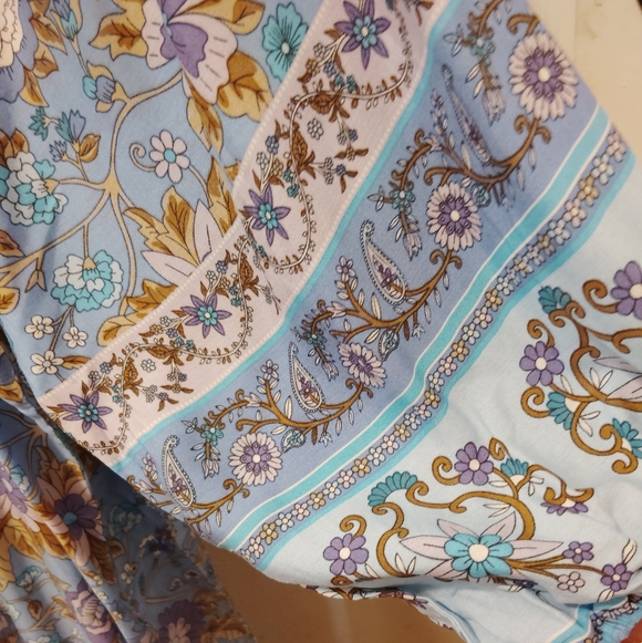 Bluetime Elegant Floral Long Sleeve Dress in Blue - Picture 4 of 7